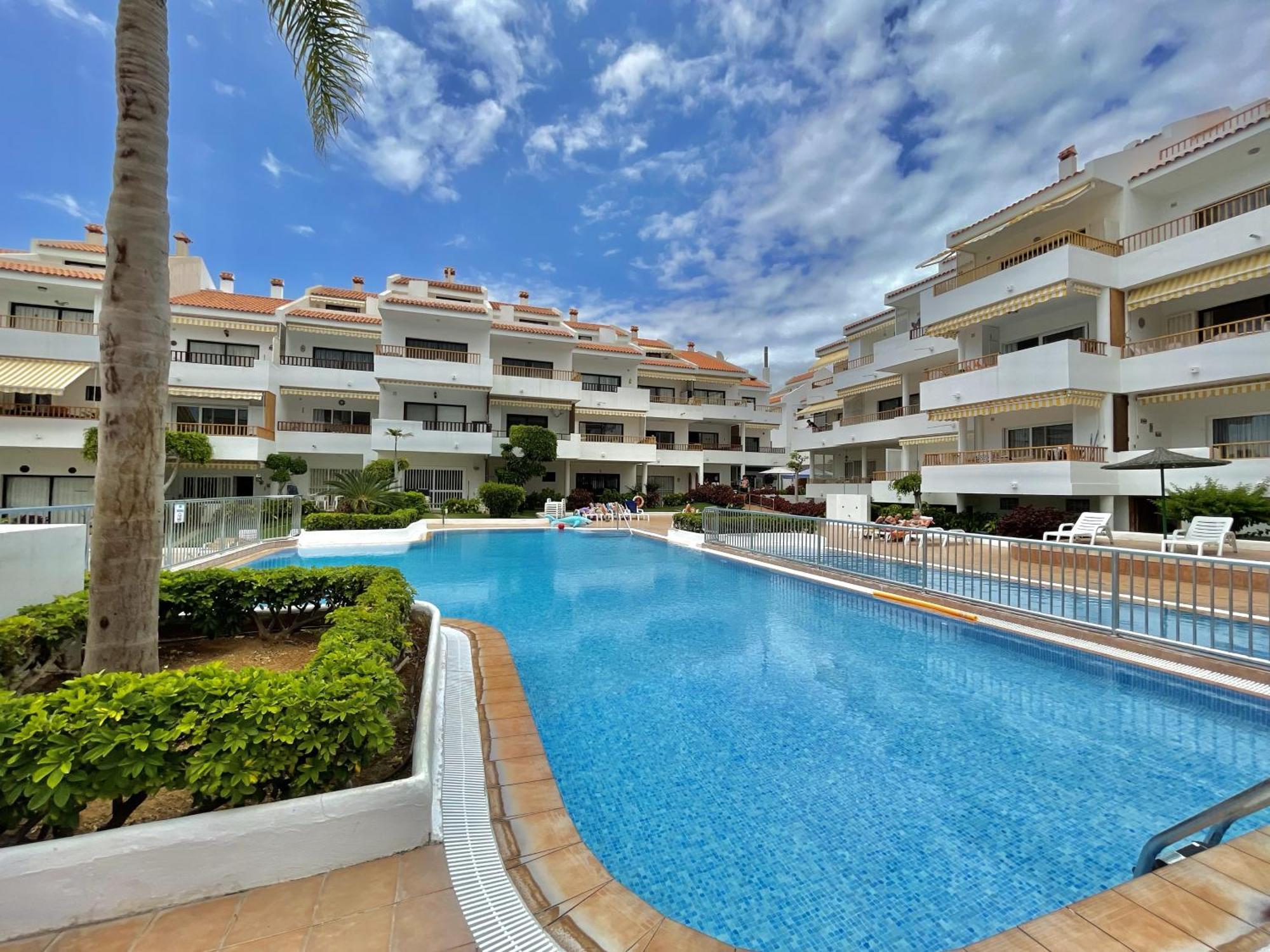 Pool Views Terrace Apartment ลอส กริสเตียนอส ภายนอก รูปภาพ