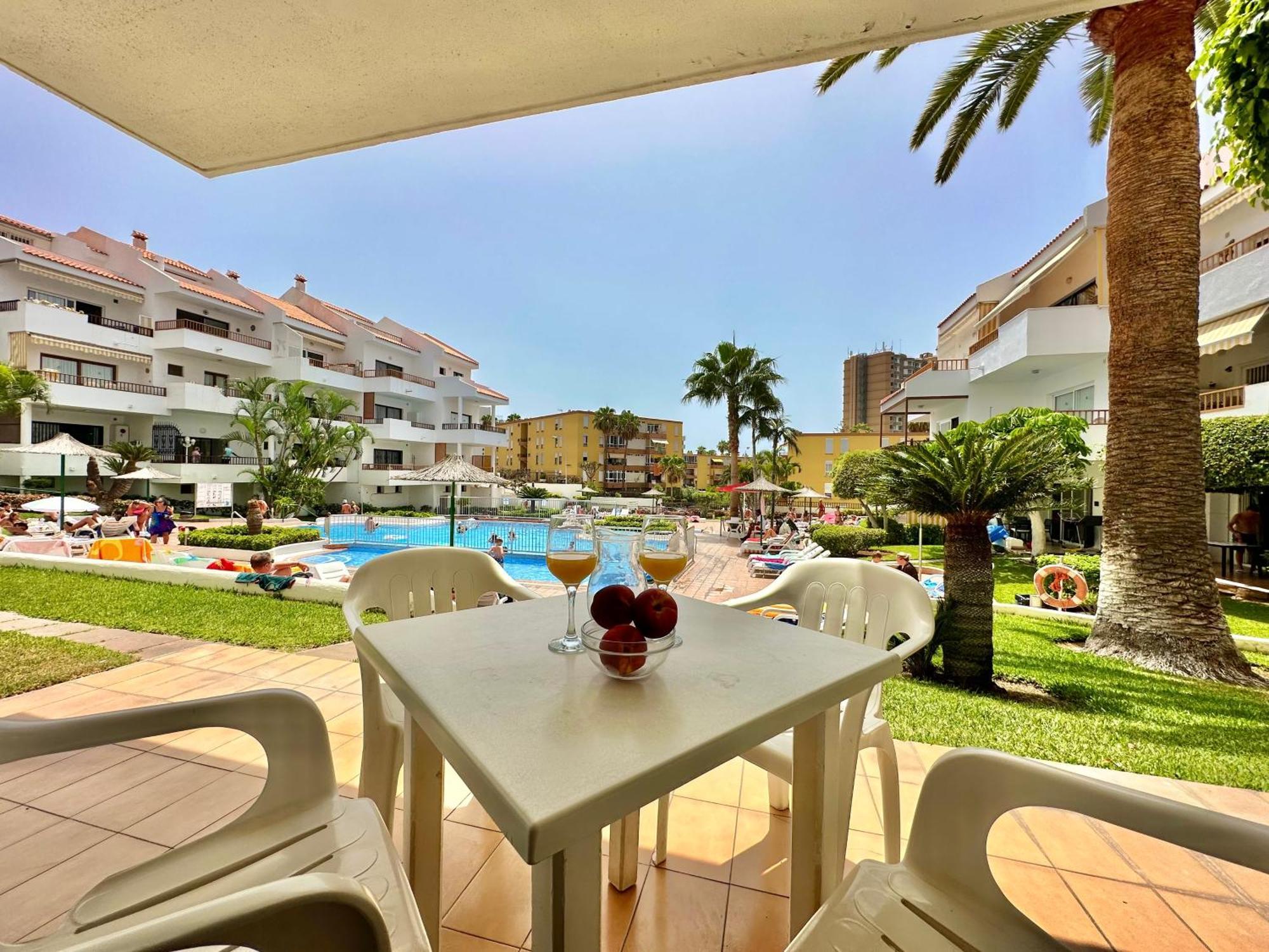 Pool Views Terrace Apartment ลอส กริสเตียนอส ภายนอก รูปภาพ