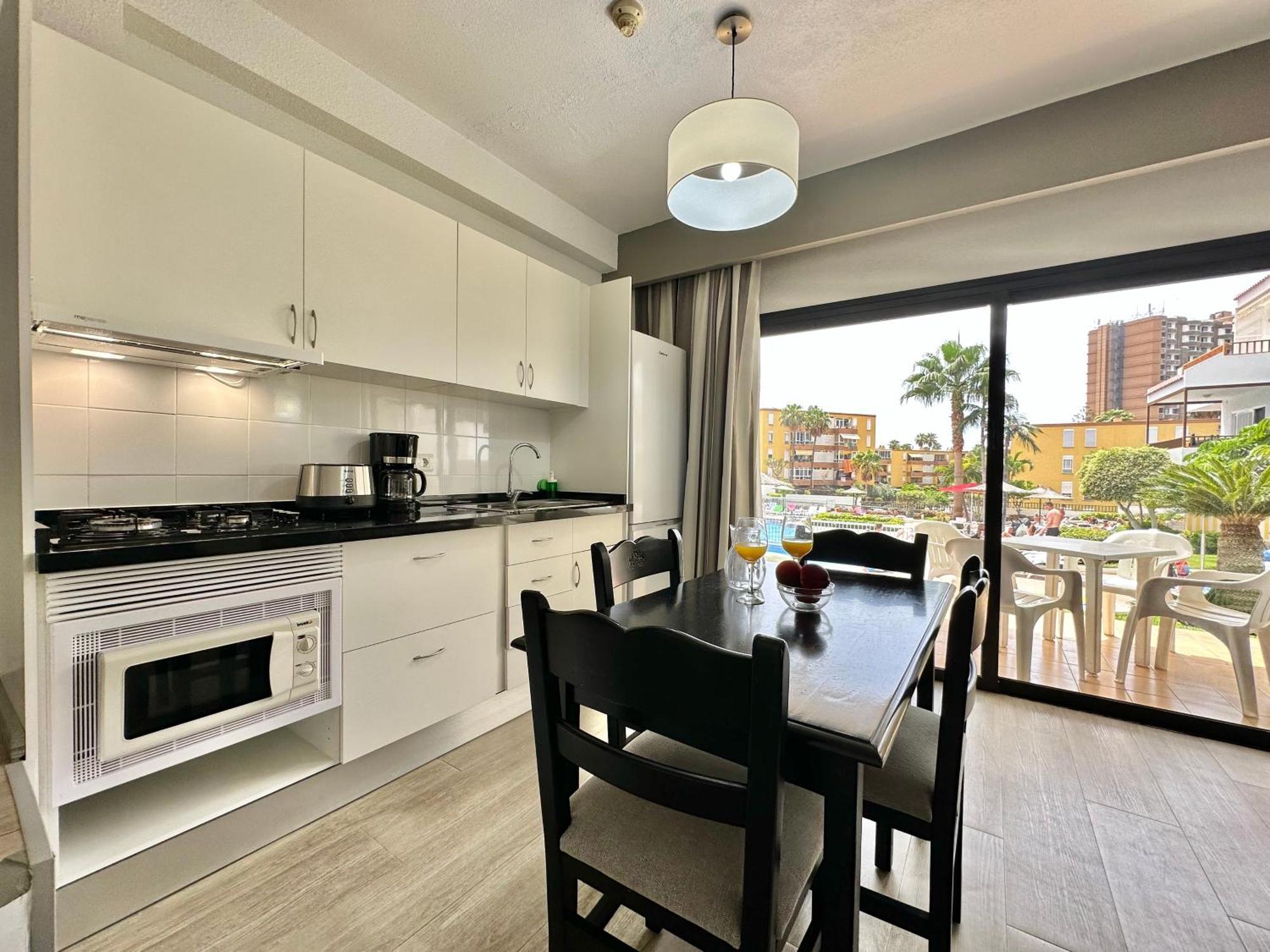 Pool Views Terrace Apartment ลอส กริสเตียนอส ภายนอก รูปภาพ